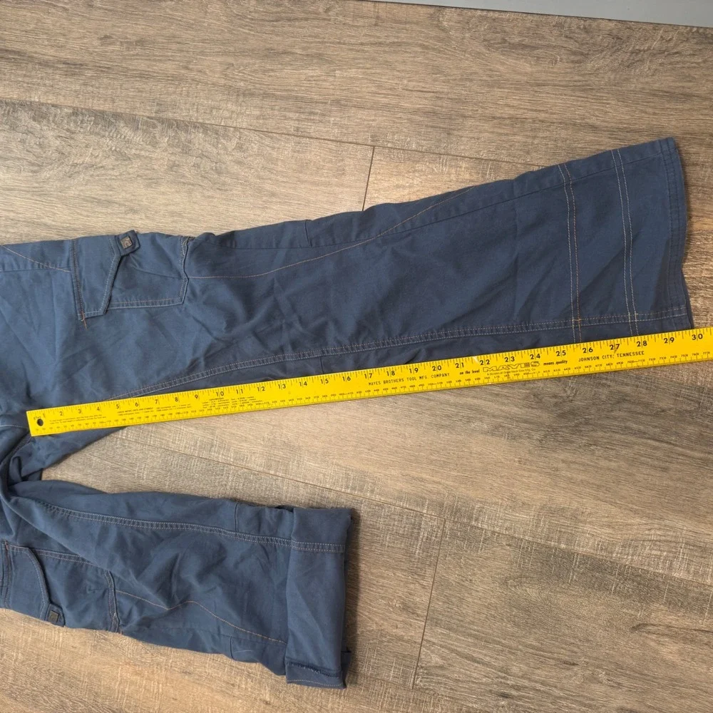 Mountain Hardwear Blue Cargo Pants - Picture 7 of 10